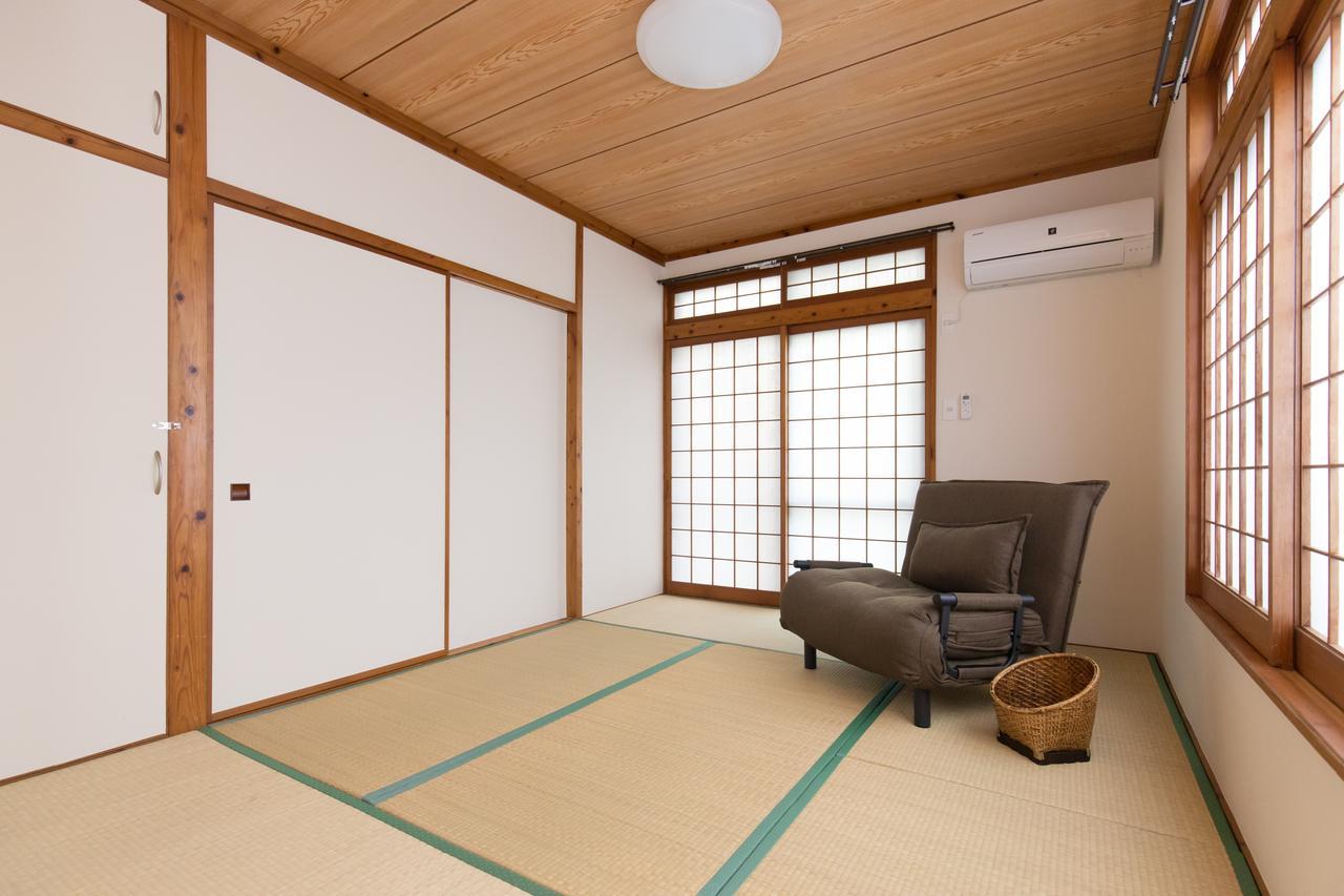 South Window Onna-Son Lägenhet Nakama  Exteriör bild